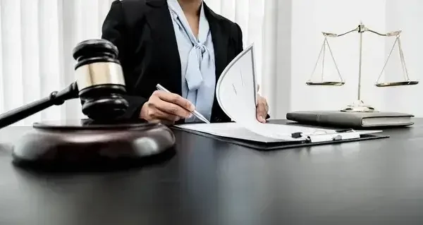 ¿Cuándo contratar un abogado laboral si no estás satisfecho?