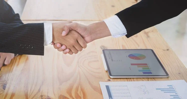 Conoce el costo de contratar a un abogado mercantilista