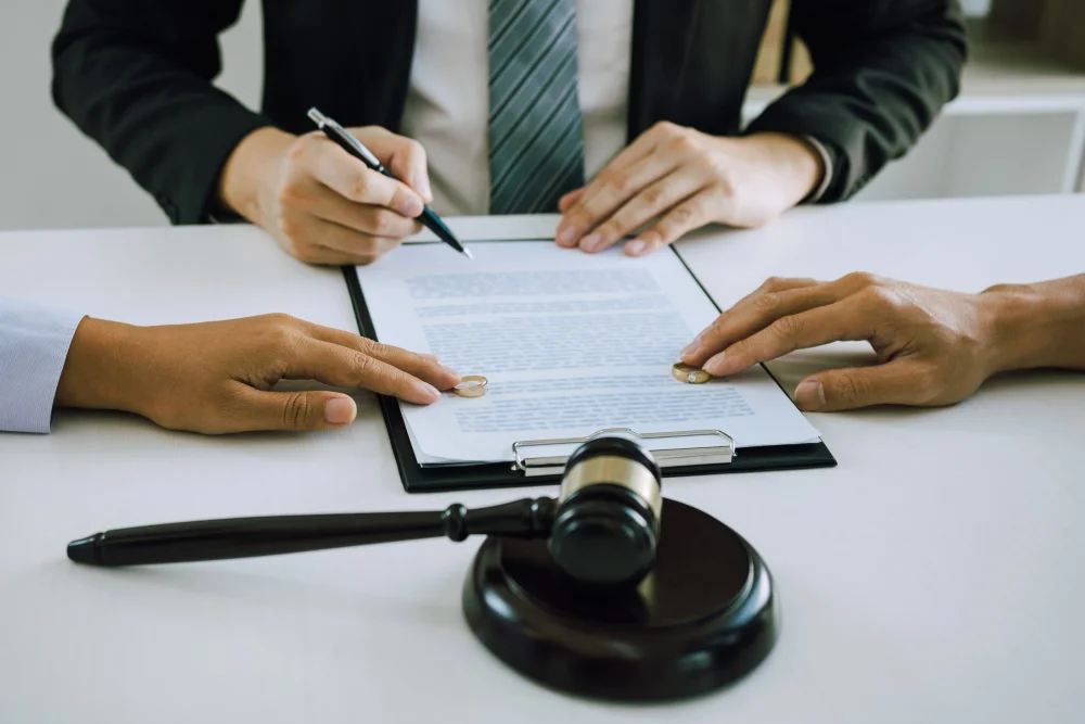 Divorcio exprés en España: plazos y asesoría legal especializada
