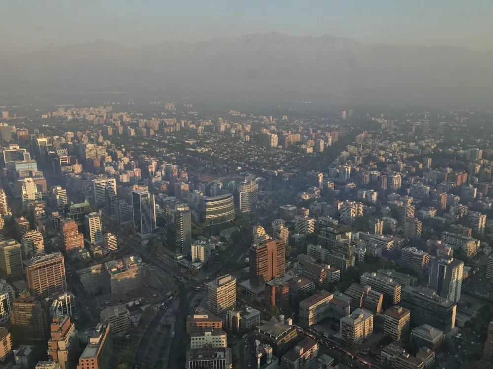 Entiende el concepto de ciudad caótica y su impacto legal