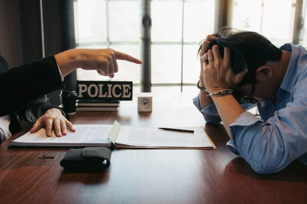 La falsa acusación: cómo puede asistirte un abogado