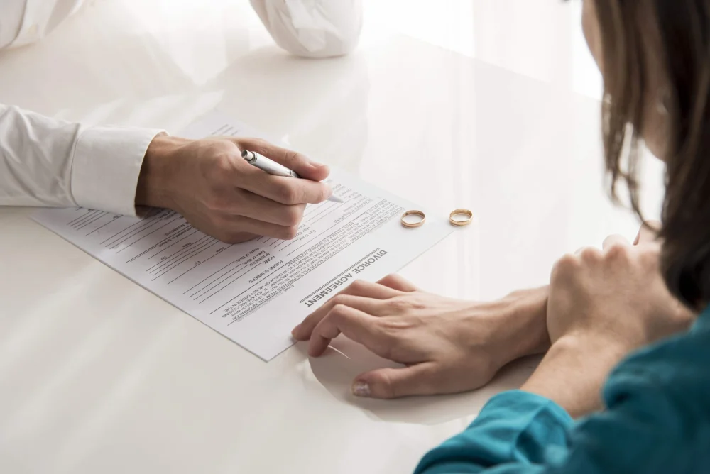 Momento adecuado para solicitar el divorcio: consejos legales expertos