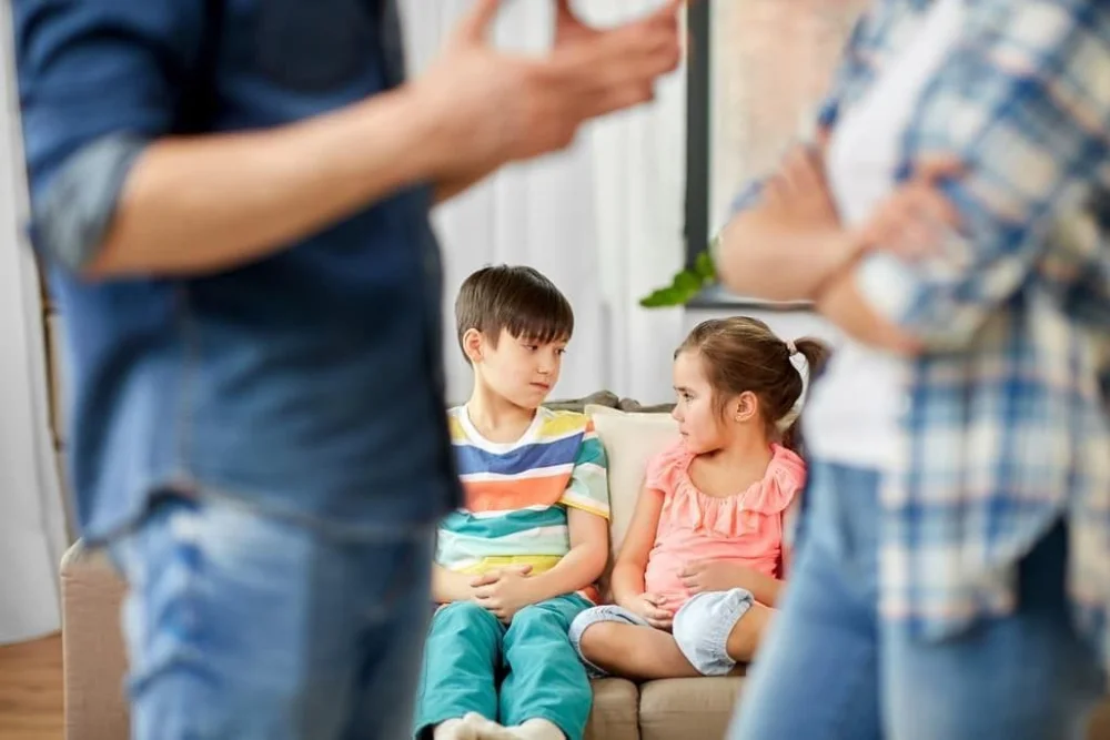Abogados de familia: Su papel en casos de niños huérfanos