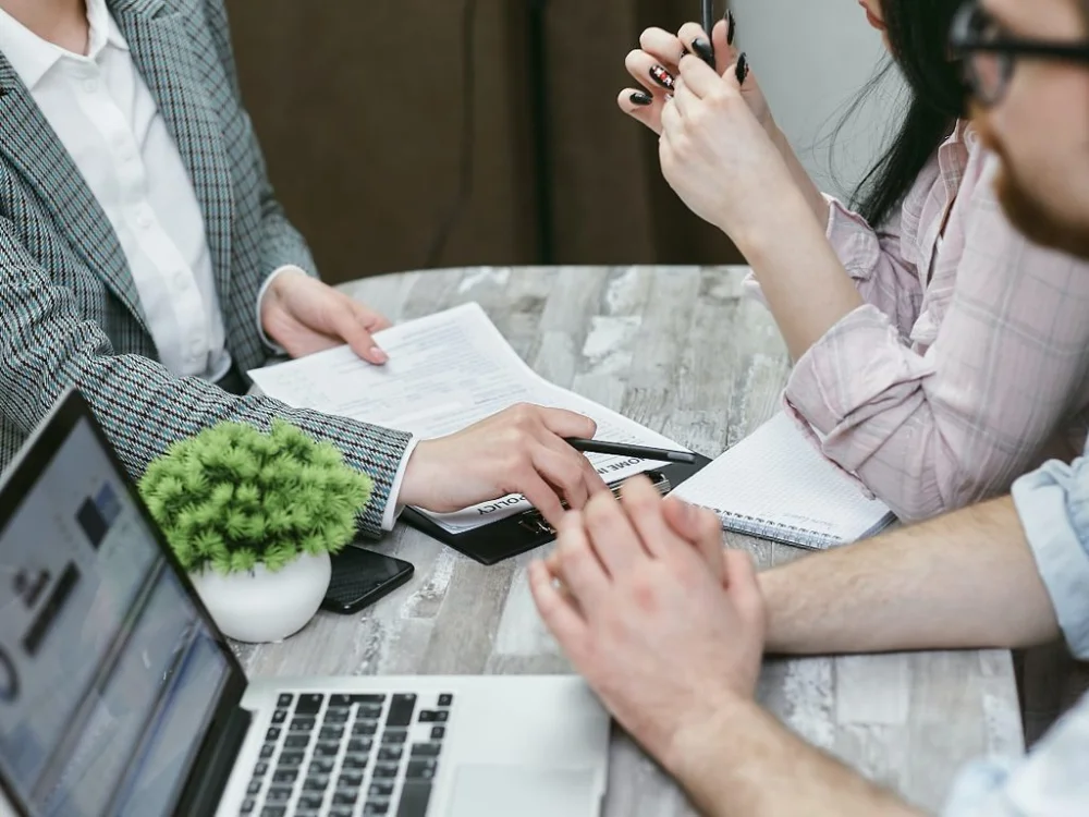 Procedimientos Administrativos: Relevancia Crucial para Abogados