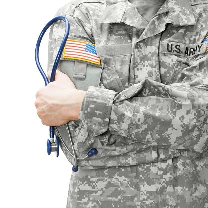 Rango militar disponible con una licenciatura en derecho