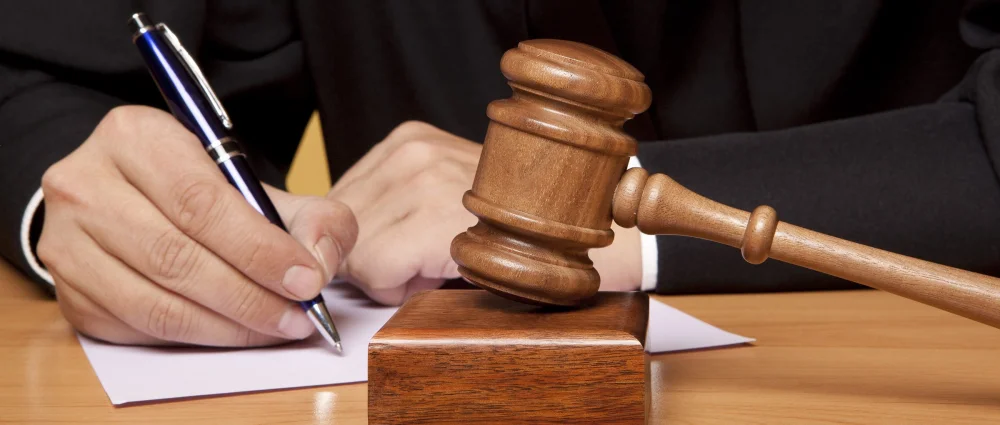 Exclusión del hogar: duración legal y pasos a seguir