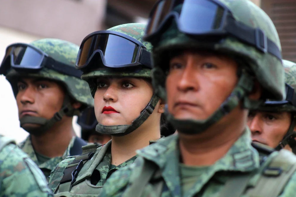 Sueldos máximos de abogados en la marina y ejército