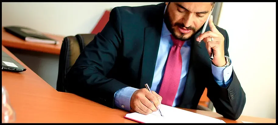 Opciones para asistir un abogado sin costearlo: consejos expertos