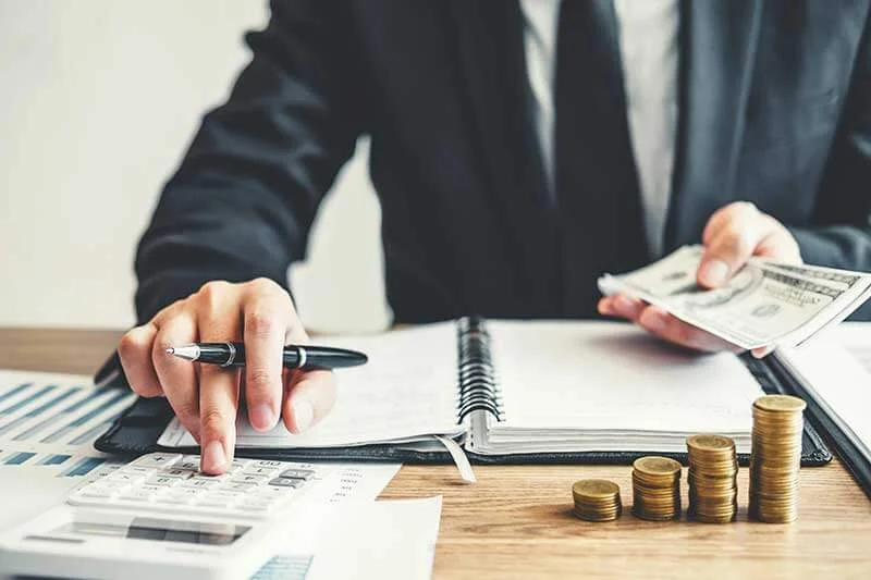 Conoce el costo legal para ingresar a EE UU asistido por abogados