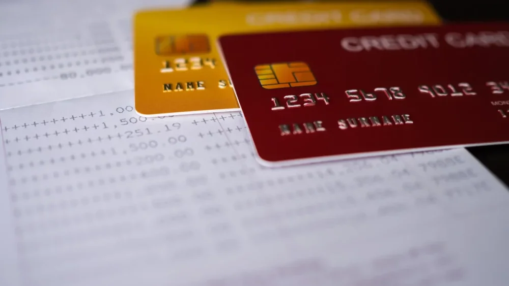 Gestionando cuentas bancarias de un fallecido: guía legal especializada