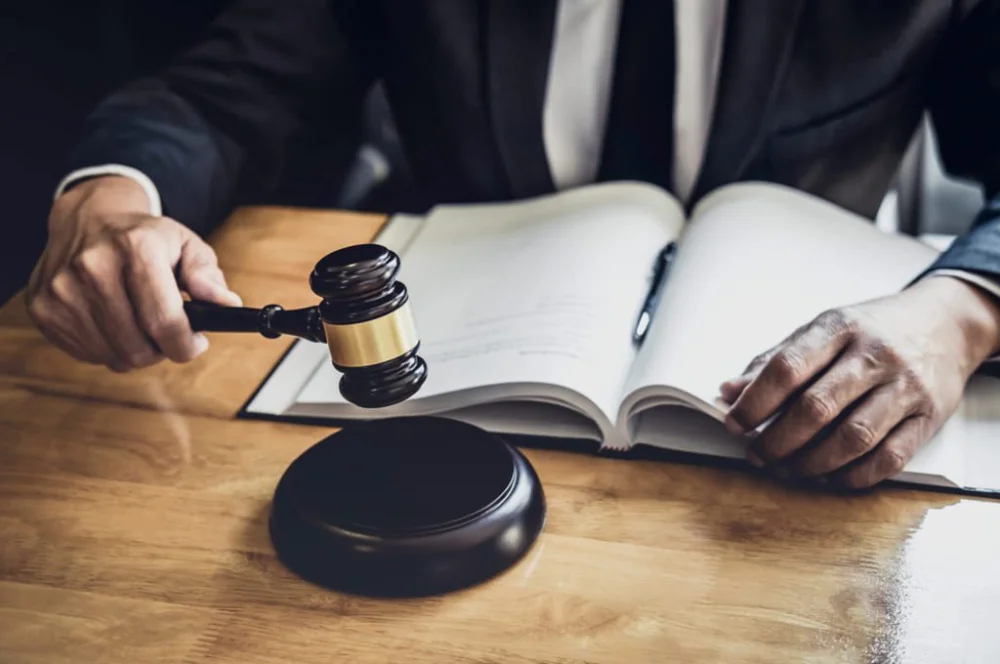 Derechos de propiedad industrial: información esencial para abogados