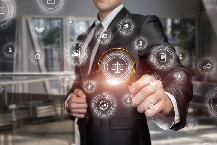 Estudiar derecho tecnológico: la opción perfecta para aficionados a la tecnología