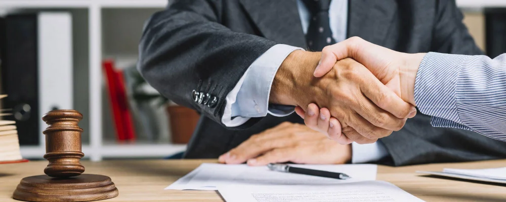 Horas laborales y discapacidad total: consejos de abogados expertos