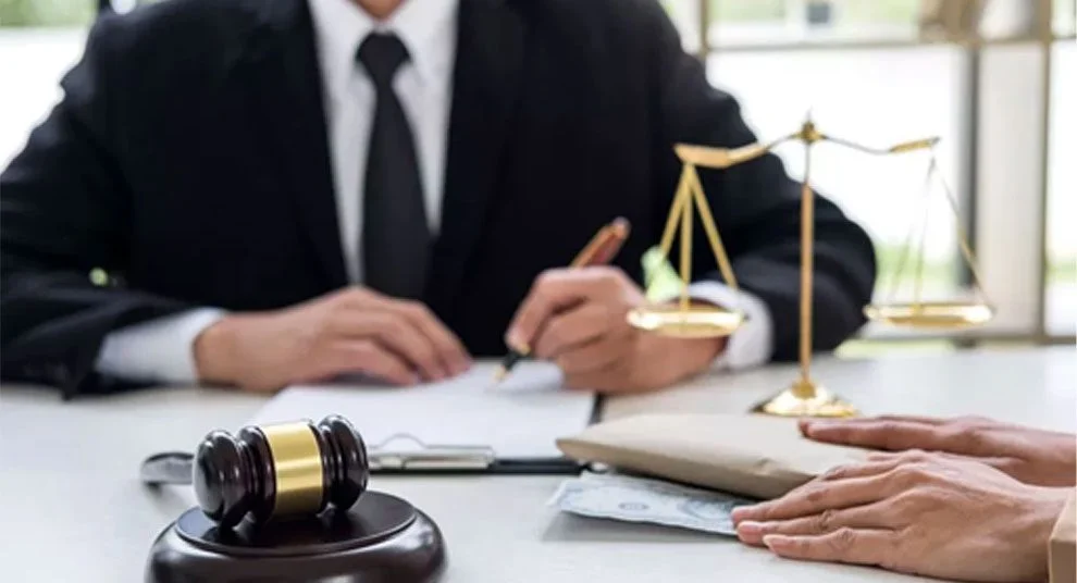 Los sectores de abogados mejor remunerados en España