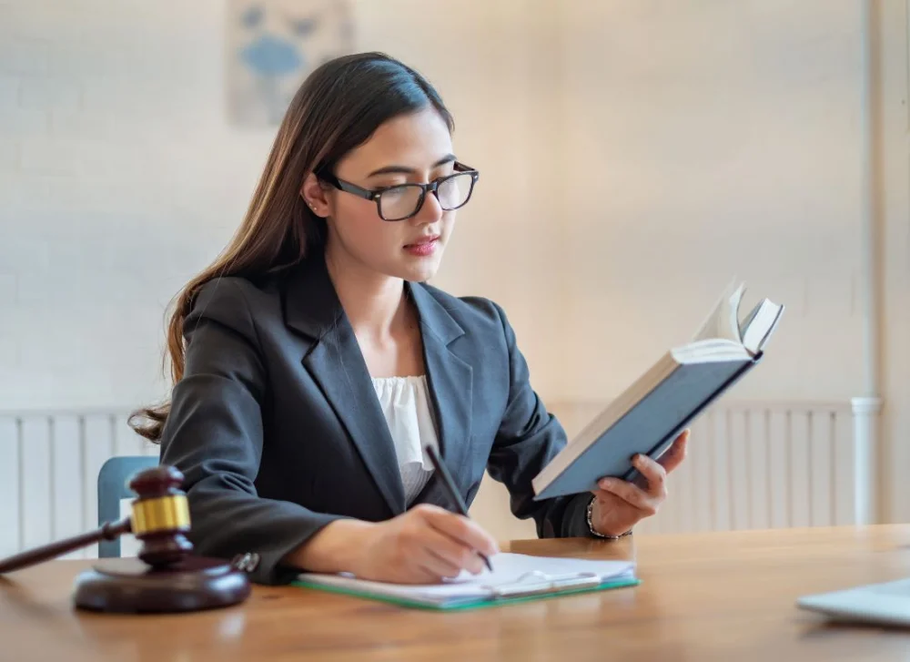 Razones para elegir el derecho penal como carrera ideal