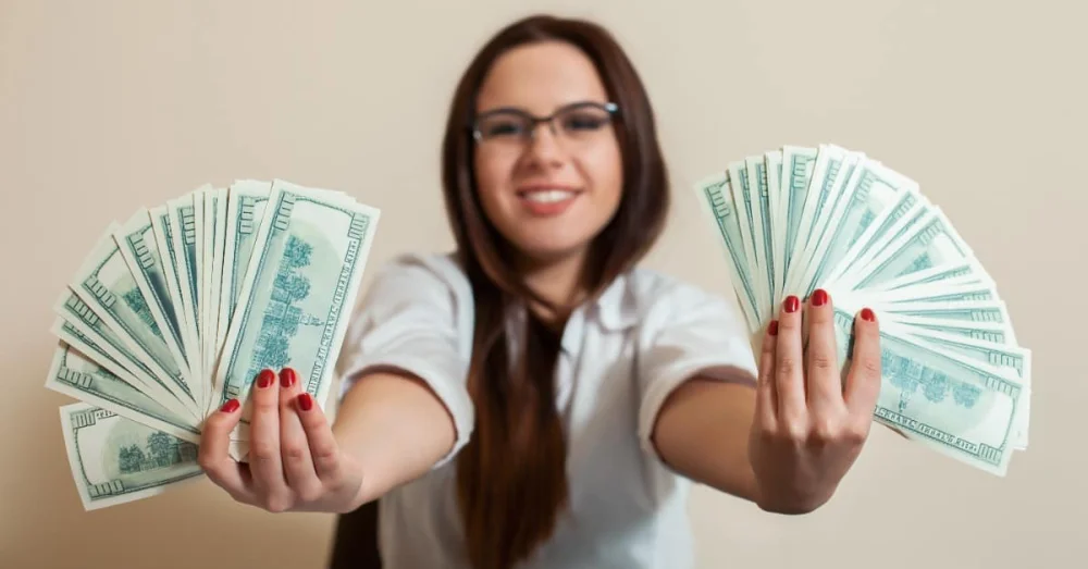 Viviendo con 600 euros: orientación legal para tu hogar