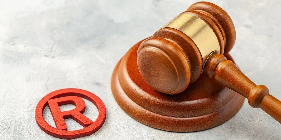Implicaciones legales de la violación de derechos de autor: abogados expertos
