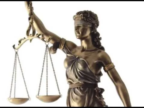 Revela el nombre de la emblemática imagen de los abogados