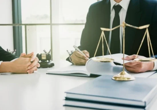 Abogado y procurador en monitorios: ¿cuándo son imprescindibles?