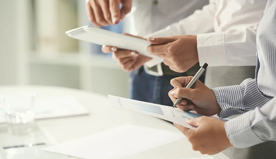 Consecuencias legales de denunciar a tu empresa: asesoría de abogados
