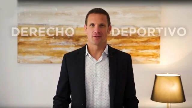 Esenciales del director deportivo: guía para abogados imprescindibles