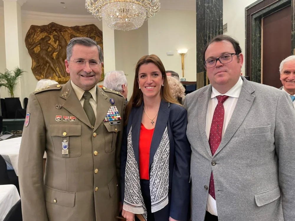 Autoridad de los abogados coronel en asuntos legales