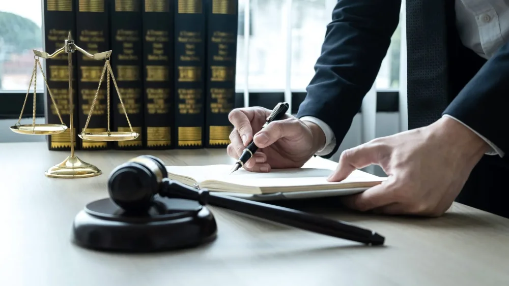 Rol del notario en la ley de segunda oportunidad: manual para abogados