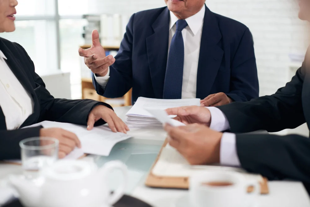Conflictos Arbitralmente Resueltos: Guía Esencial para Abogados