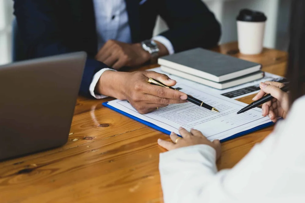 Conoce al abogado experto en seguros y exitoso vendedor
