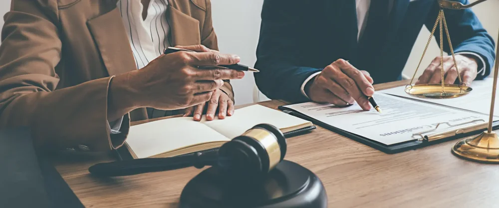 Estrategias legales para ganar demandas por despido injustificado