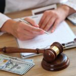 Aspectos legales del retiro de efectivo: Asesoría jurídica necesaria