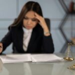 Cómo actuar ante la negligencia: consejos de abogados expertos