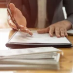 Cómo impugnar actas de comunidades: guía de abogados expertos