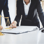 Consecuencias legales del desahucio: asesoría de abogados expertos