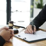 Derechos para presentar denuncias en comunidades de vecinos