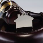 ¿Es legal vender una casa? Consulta con un abogado especializado