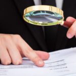 Escritura de compraventa: ¿a quién corresponde? | Abogados especializados