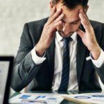 Estrés laboral en abogados: impacto en tu salud y bienestar