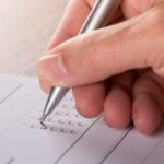 Evalúa la viabilidad de estudiar derecho y ser abogado