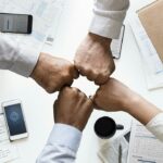 Funciones esenciales de un abogado mercantil en el ámbito empresarial