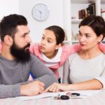Guía efectiva para repartir gastos de hijos tras divorcio