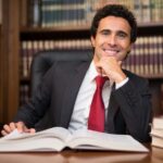 Requisitos de edad para ejercer como notario en derecho