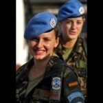 Ventajas legales para esposas de militares en España